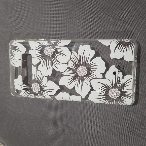 💕KATE SPADE💕 Floral Flexible Hardshell Case NWT - Picture 1 of 10